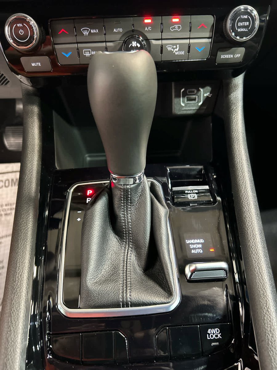 New 2026 Jeep Compass Limited AWD/4WD image 7