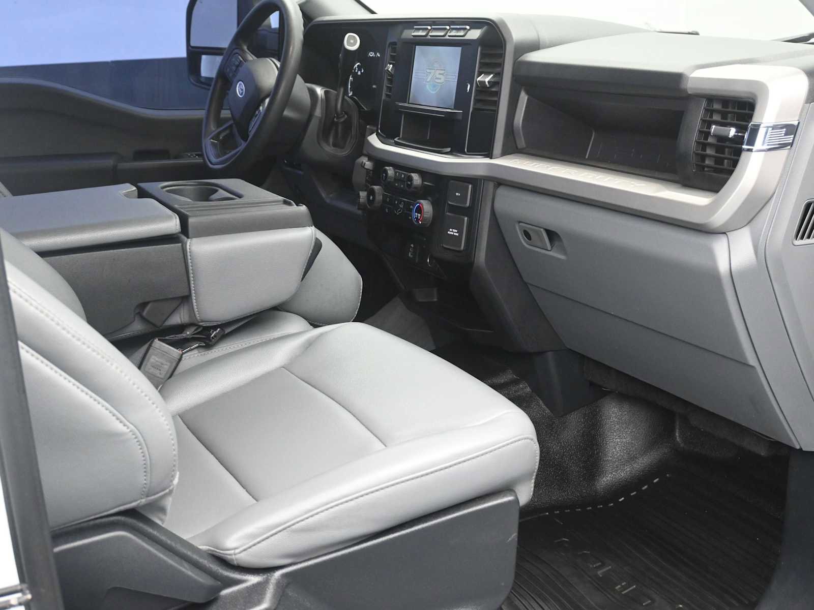 Used 2023 Ford F250 XL w/ FX4 Off-Road Package image 6