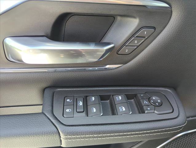 New 2026 RAM 1500 Laramie w/ Night Edition AWD/4WD image 17