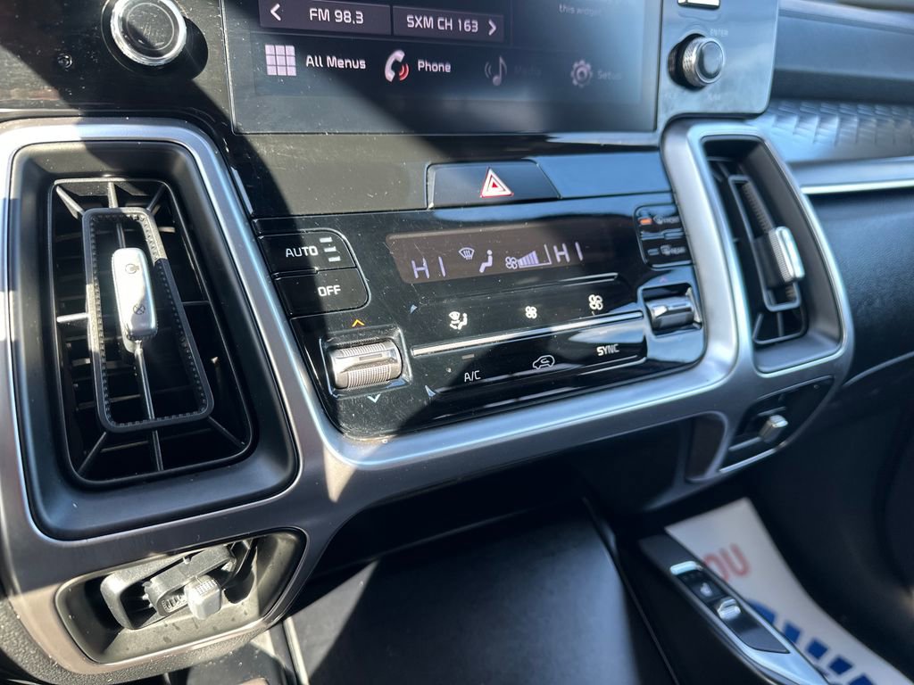 Used 2021 Kia Sorento S image 11