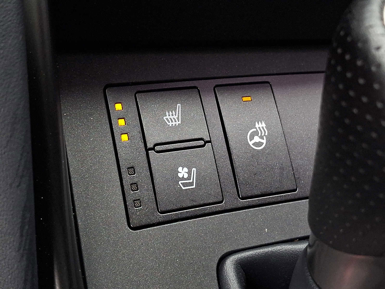 Used 2023 Lexus IS 350 F Sport w/ Memory Package image 21