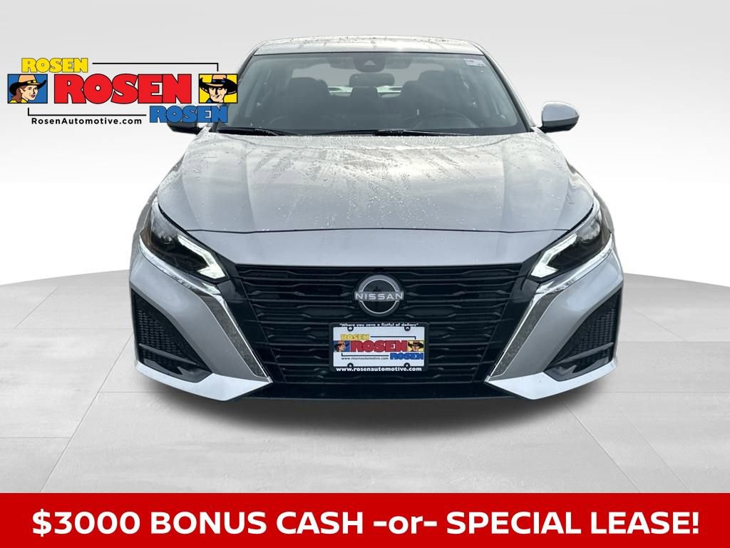 New 2025 Nissan Altima 2.5 SL image 8