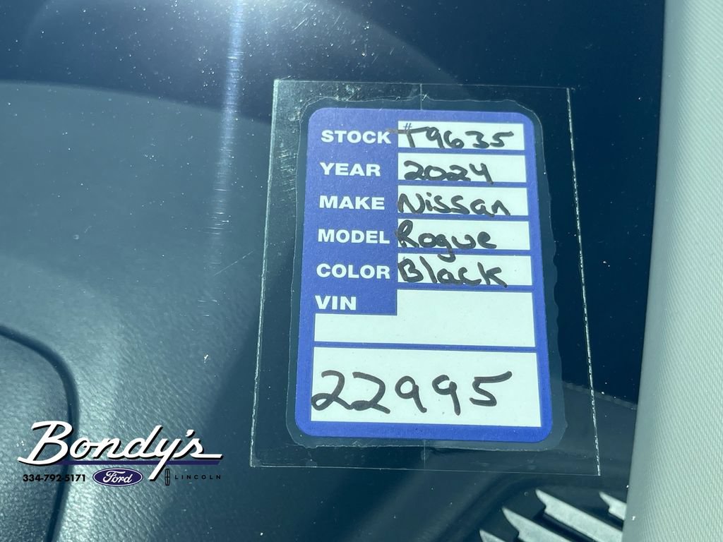 Used 2024 Nissan Rogue S AWD/4WD image 21