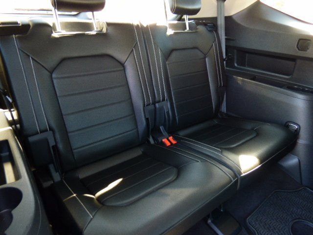Used 2021 Volkswagen Atlas SEL Premium image 8