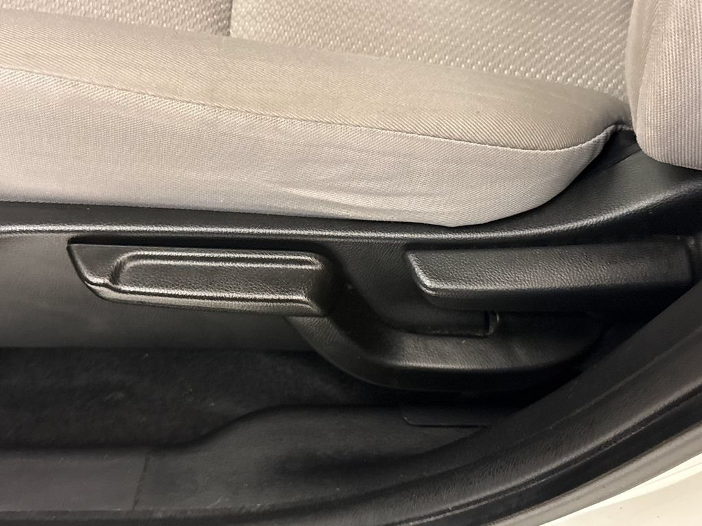 Used 2018 Honda HR-V EX image 21