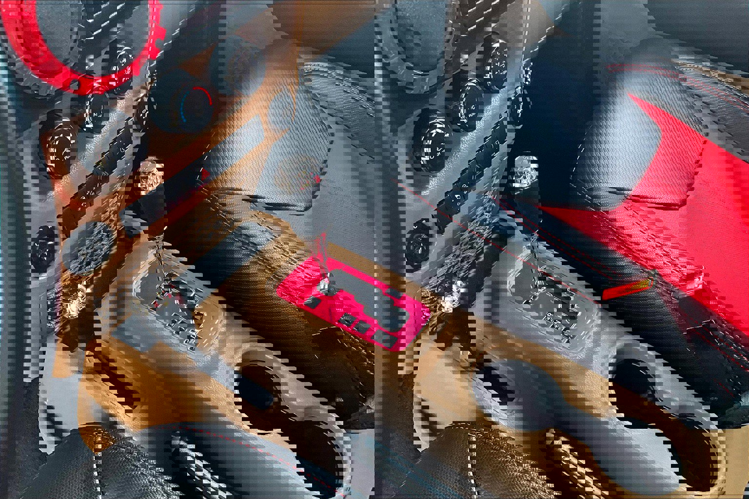 Used 2016 Jeep Wrangler Unlimited Rubicon w/ Connectivity Group image 15