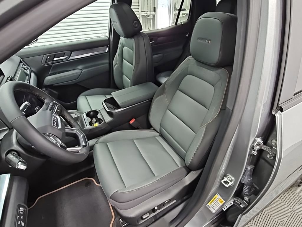 New 2026 GMC Terrain AT4 w/ Convenience Package III AWD/4WD image 28