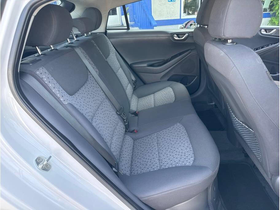 Used 2019 Hyundai Ioniq Blue FWD image 19