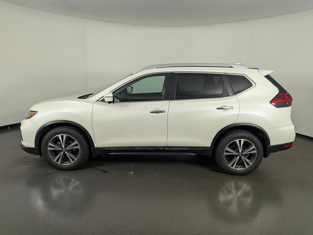 Used 2017 Nissan Rogue SL w/ SL Premium Package image 5
