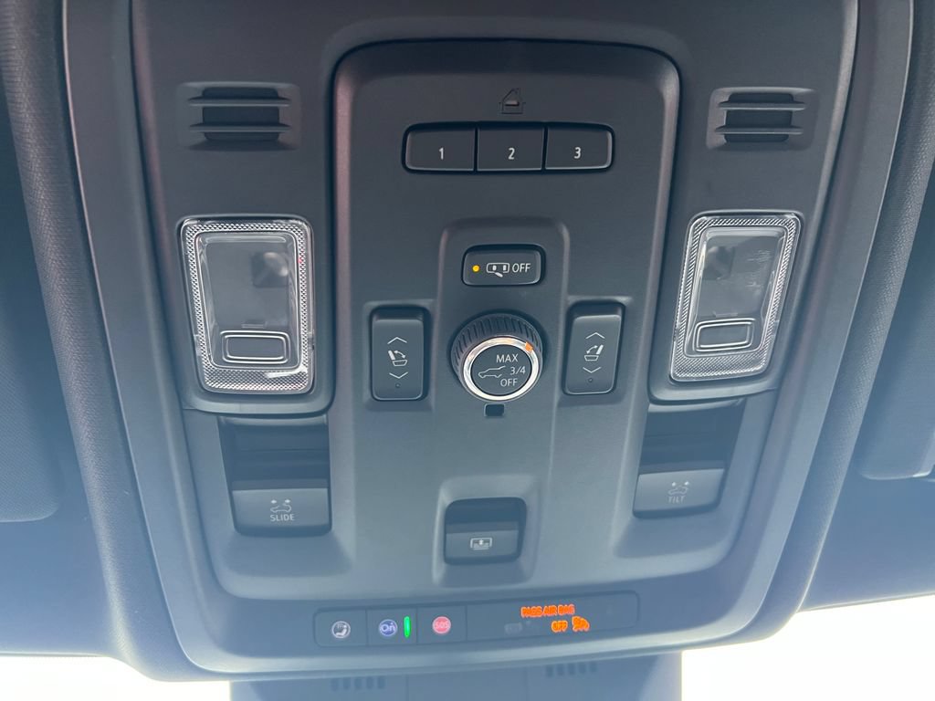 Certified 2024 Cadillac Escalade Sport w/ LPO, ONYX Package AWD/4WD image 44