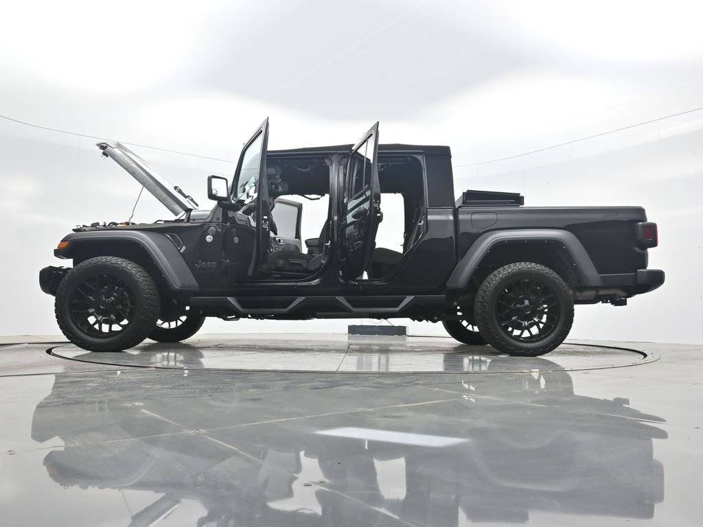 Used 2023 Jeep Gladiator Sport image 43