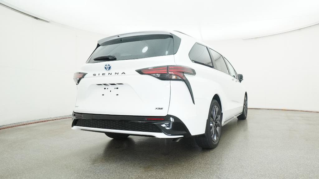 New 2025 Toyota Sienna XSE FWD image 27