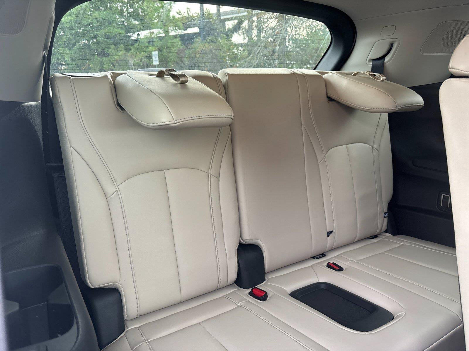 Used 2023 INFINITI QX60 Sensory w/ Cargo Package AWD/4WD image 38