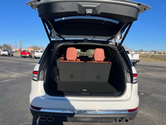 New 2026 Lincoln Aviator Reserve image 17