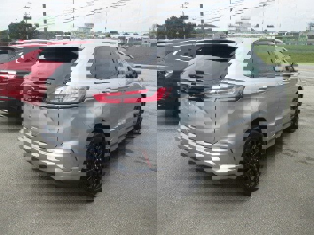 Used 2024 Ford Edge ST-Line image 8