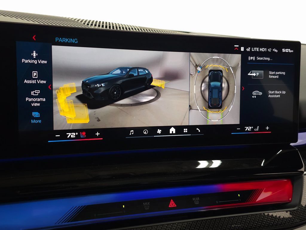 Used 2026 BMW M5 Touring AWD/4WD image 30