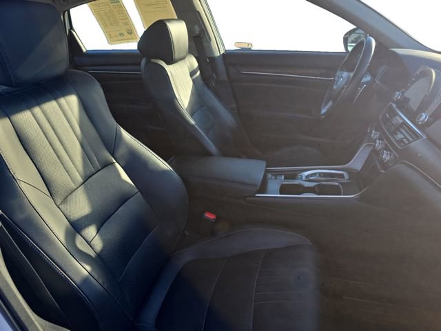 Used 2018 Honda Accord Touring image 23