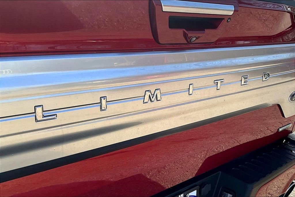 Used 2019 Ford F150 Limited w/ Trailer Tow Package image 8