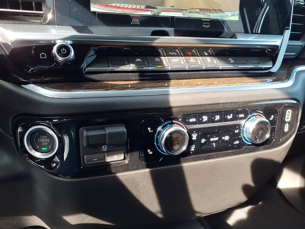 New 2026 GMC Sierra 1500 SLE image 10