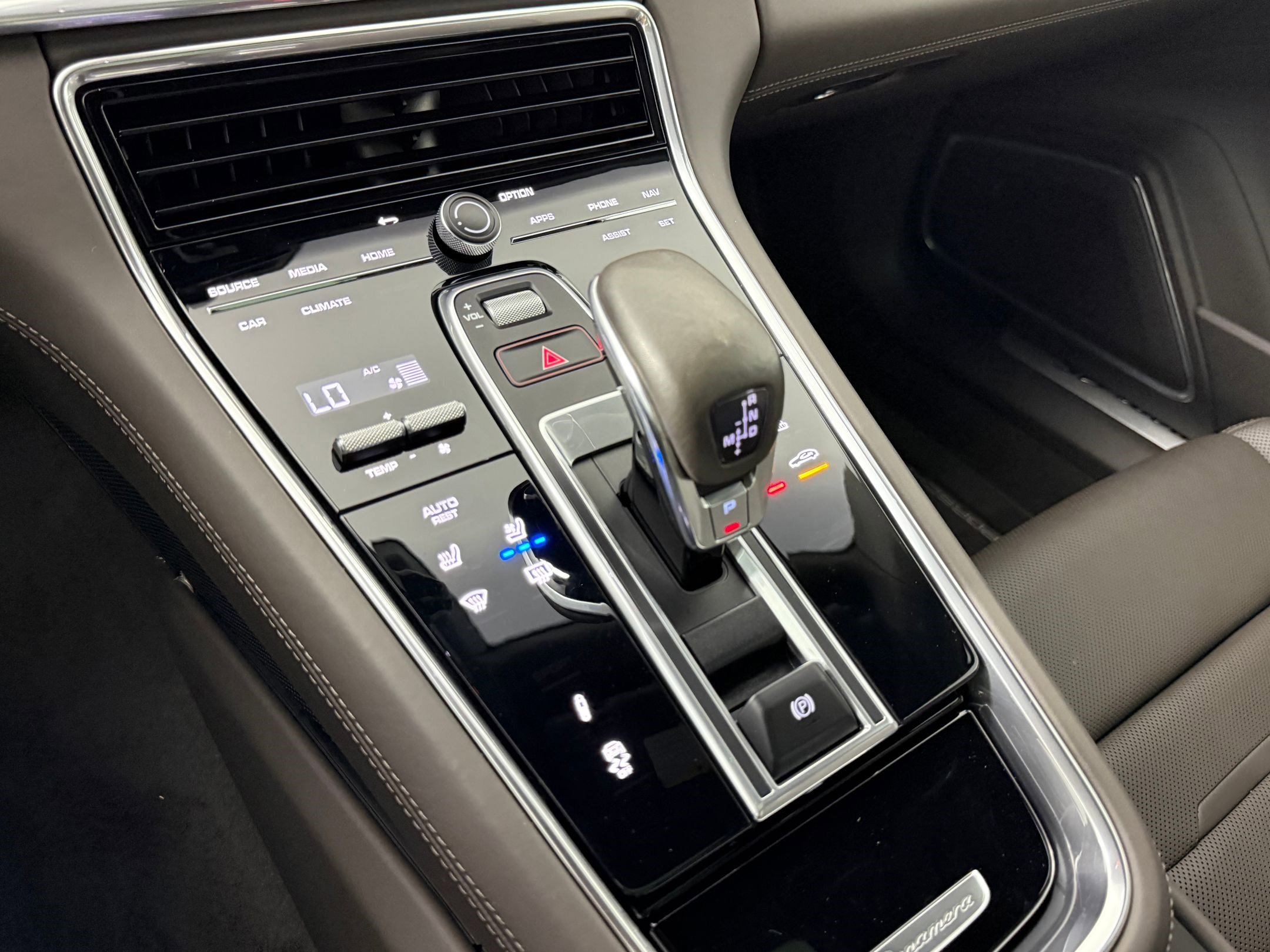 Used 2023 Porsche Panamera 4S image 26