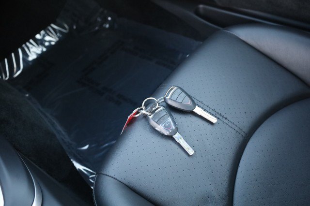 Used 2006 Porsche Cayman S RWD image 35