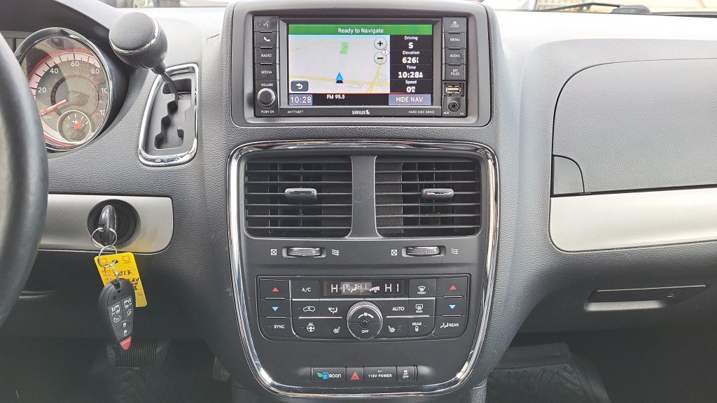 Used 2017 Dodge Grand Caravan GT FWD image 30