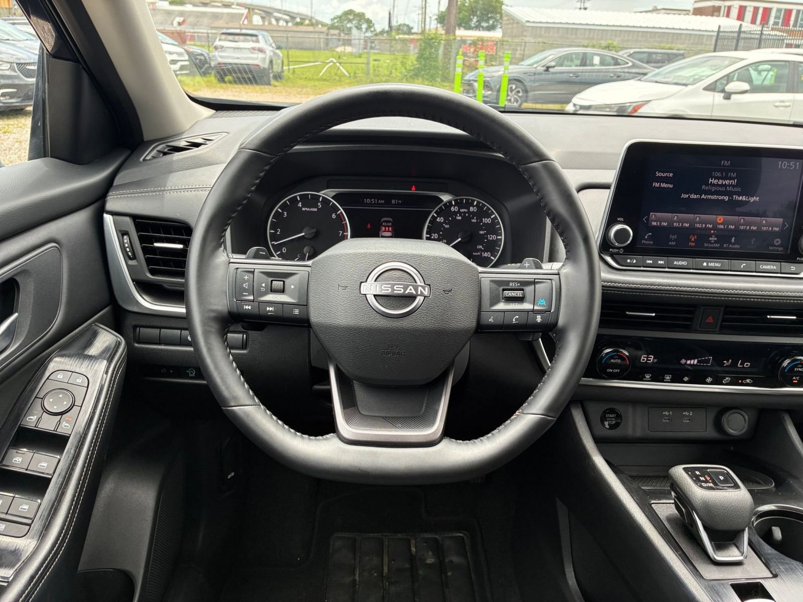 Used 2025 Nissan Rogue SV AWD/4WD image 31