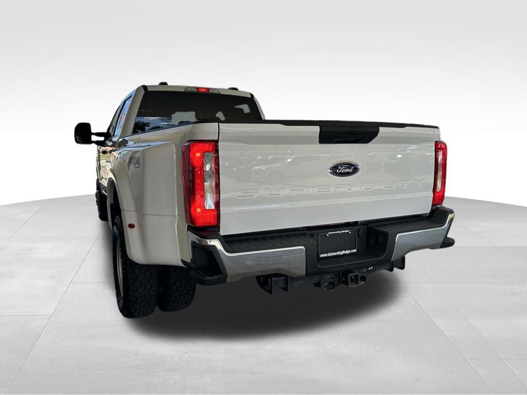 Used 2024 Ford F350 XLT w/ FX4 Off-Road Package AWD/4WD image 4