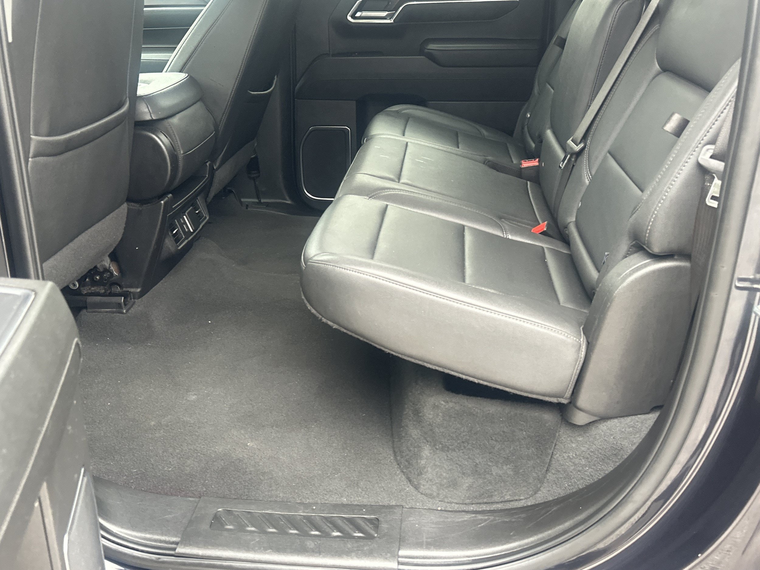 Used 2024 GMC Sierra 1500 SLT RWD image 20