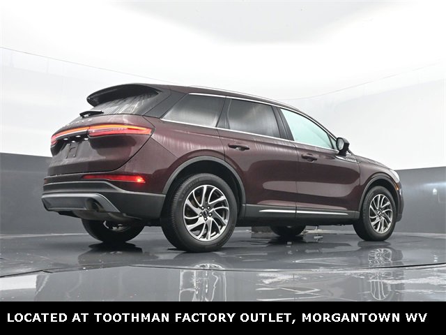 Used 2021 Lincoln Corsair AWD w/ Equipment Group 101A image 30