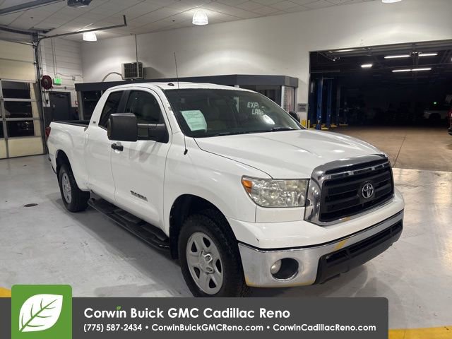Used 2013 Toyota Tundra 4x4 Double Cab w/ SR5 Pkg image 4