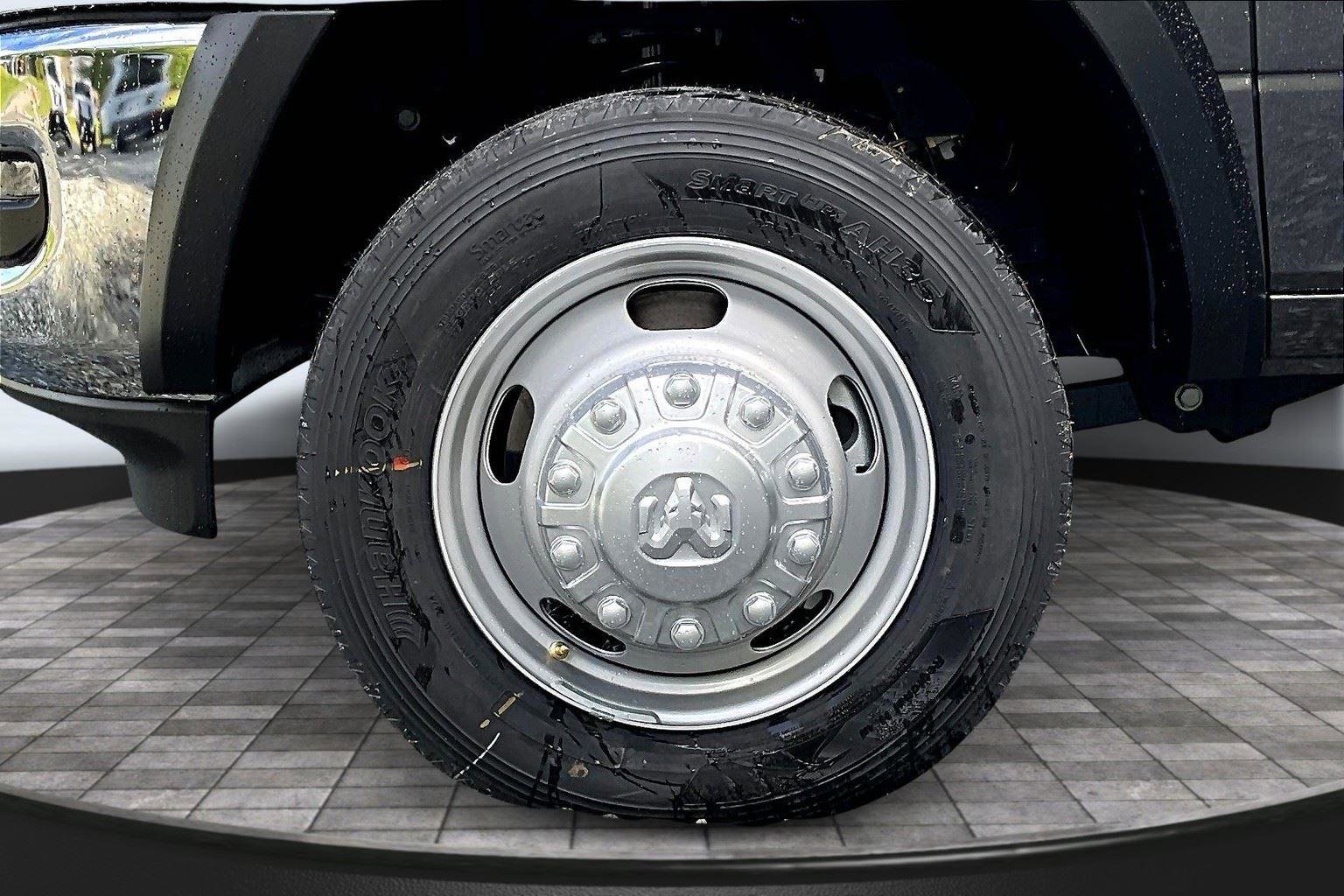 New 2025 RAM 5500 Tradesman image 10