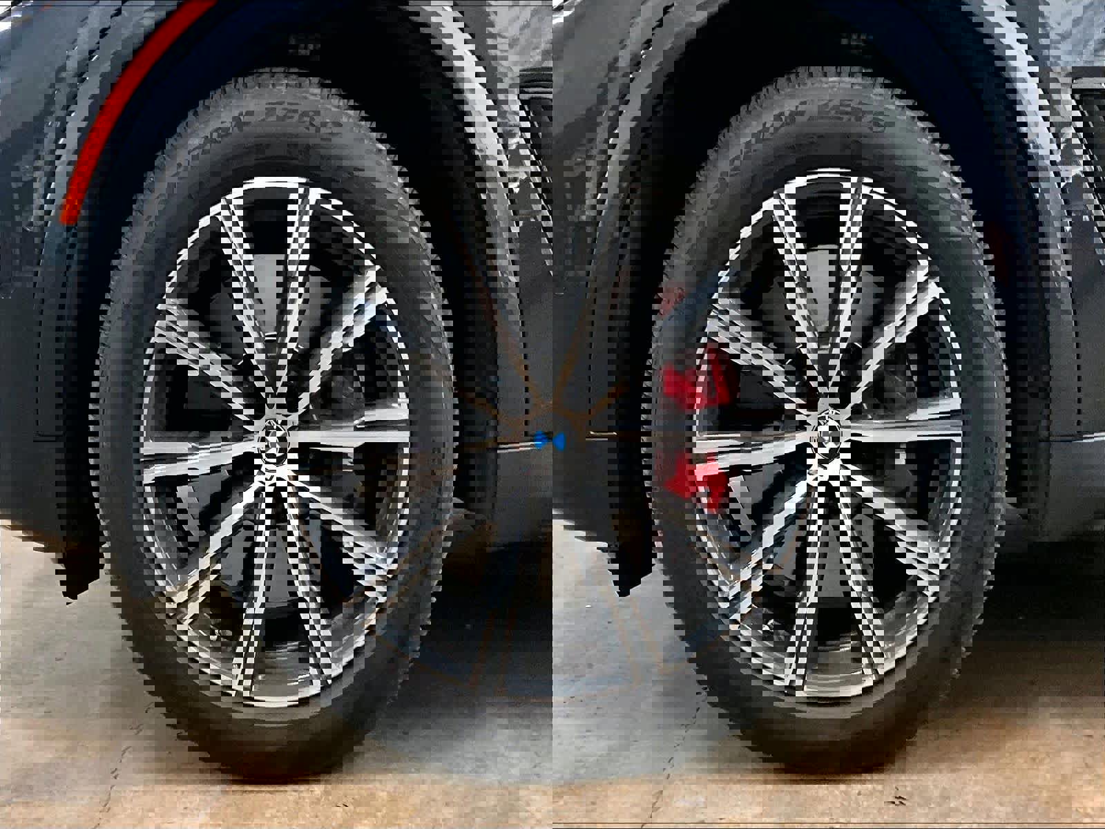 Used 2022 BMW X5 M50i w/ Executive Package image 11