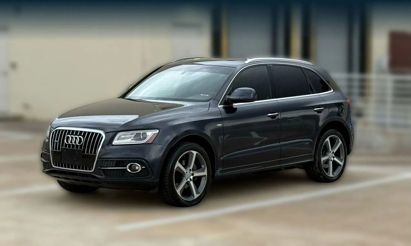 Used 2015 Audi Q5 3.0T Premium Plus w/ Technology Package image 3