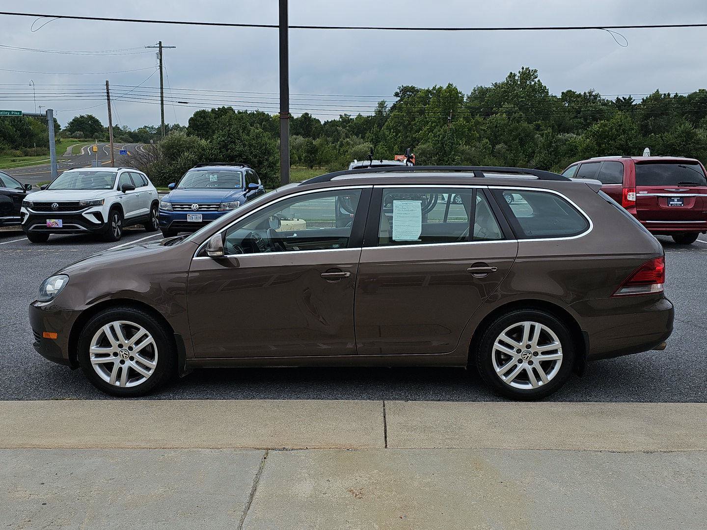 Used 2011 Volkswagen Jetta TDI FWD image 4
