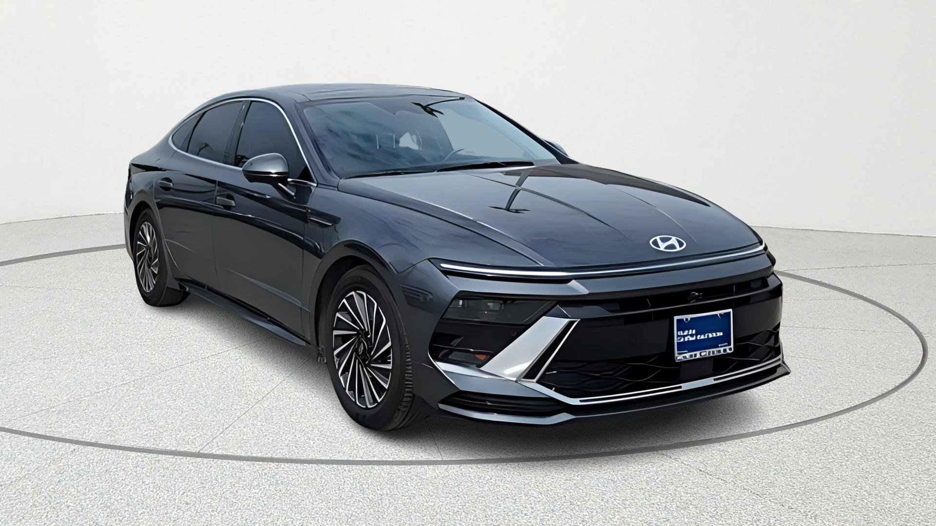 Certified 2025 Hyundai Sonata Limited FWD image 1