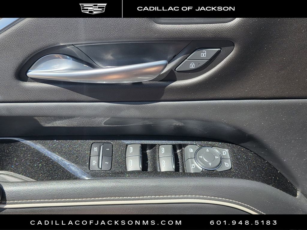Used 2023 Cadillac Escalade ESV Premium Luxury RWD image 25