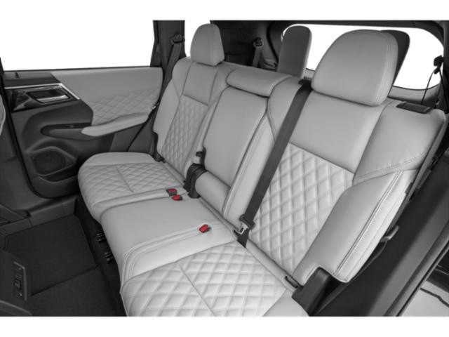 Used 2023 Mitsubishi Outlander SEL FWD image 46