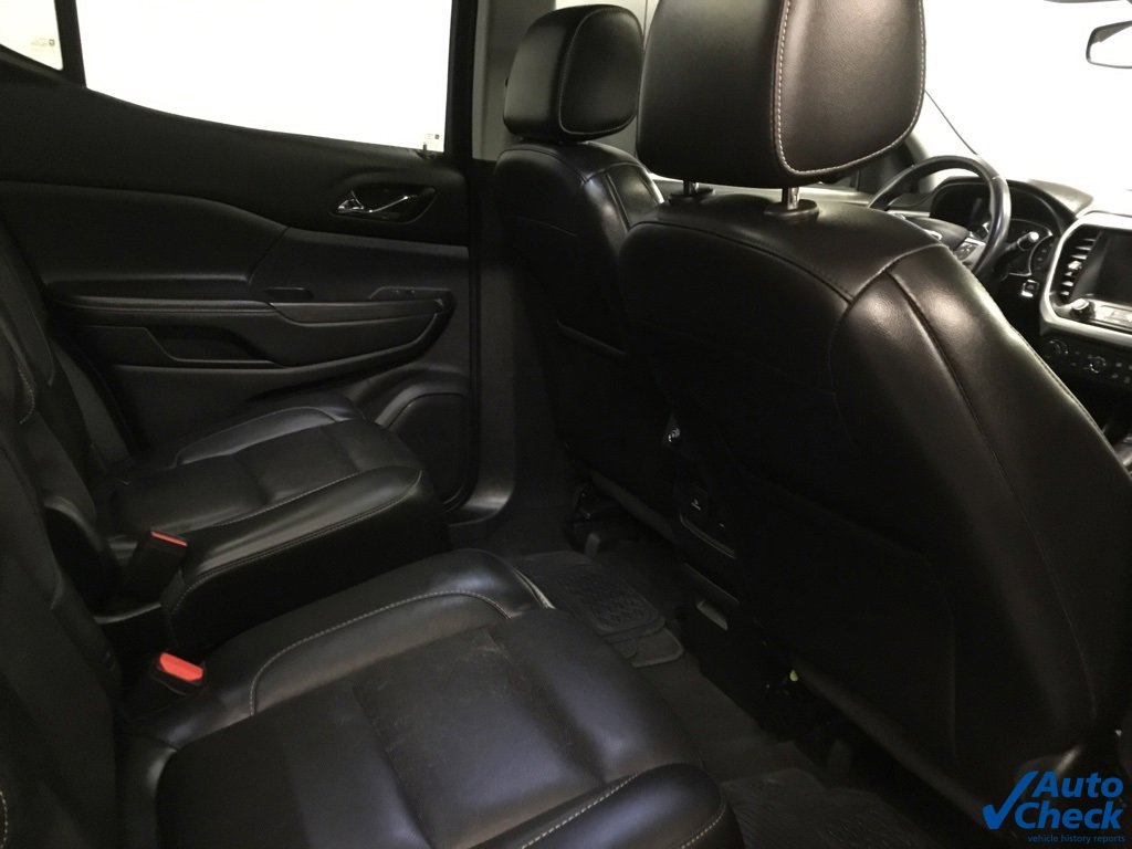 Used 2019 GMC Acadia SLT image 35