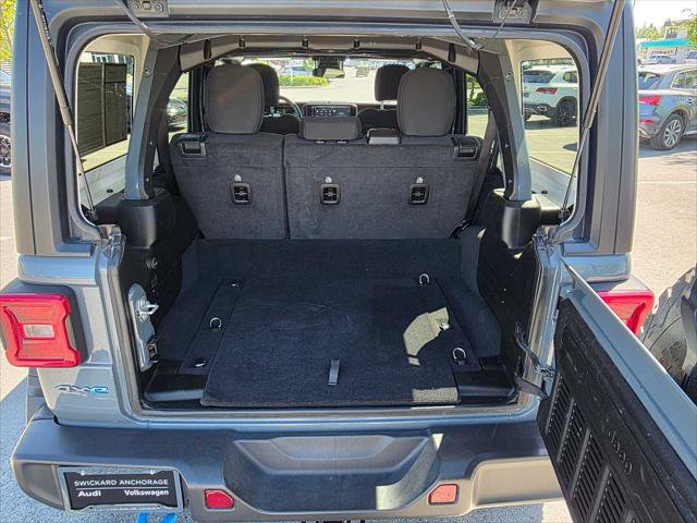 Used 2024 Jeep Wrangler Unlimited Rubicon 4xe AWD/4WD image 13