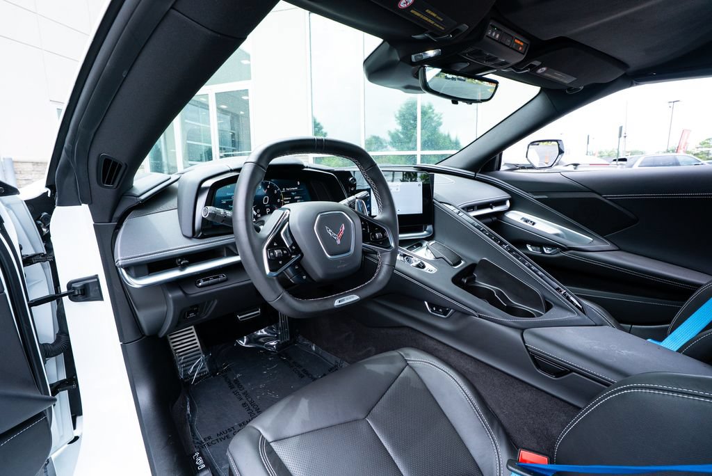 Used 2024 Chevrolet Corvette E-Ray AWD/4WD image 33