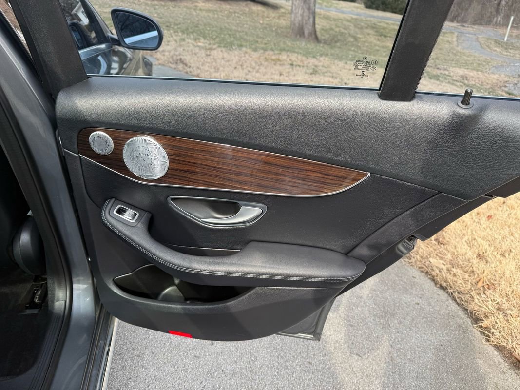 Used 2017 Mercedes-Benz C 300 4MATIC Sedan image 36