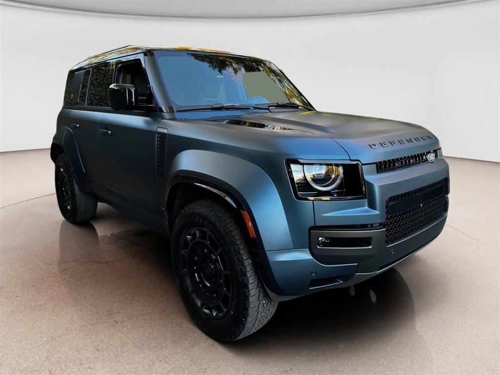 New 2026 Land Rover Defender 110 OCTA image 3