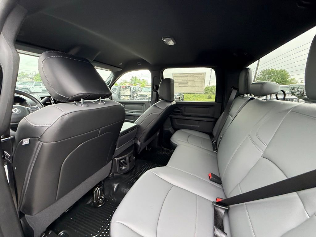 New 2026 RAM 3500 Tradesman AWD/4WD image 23