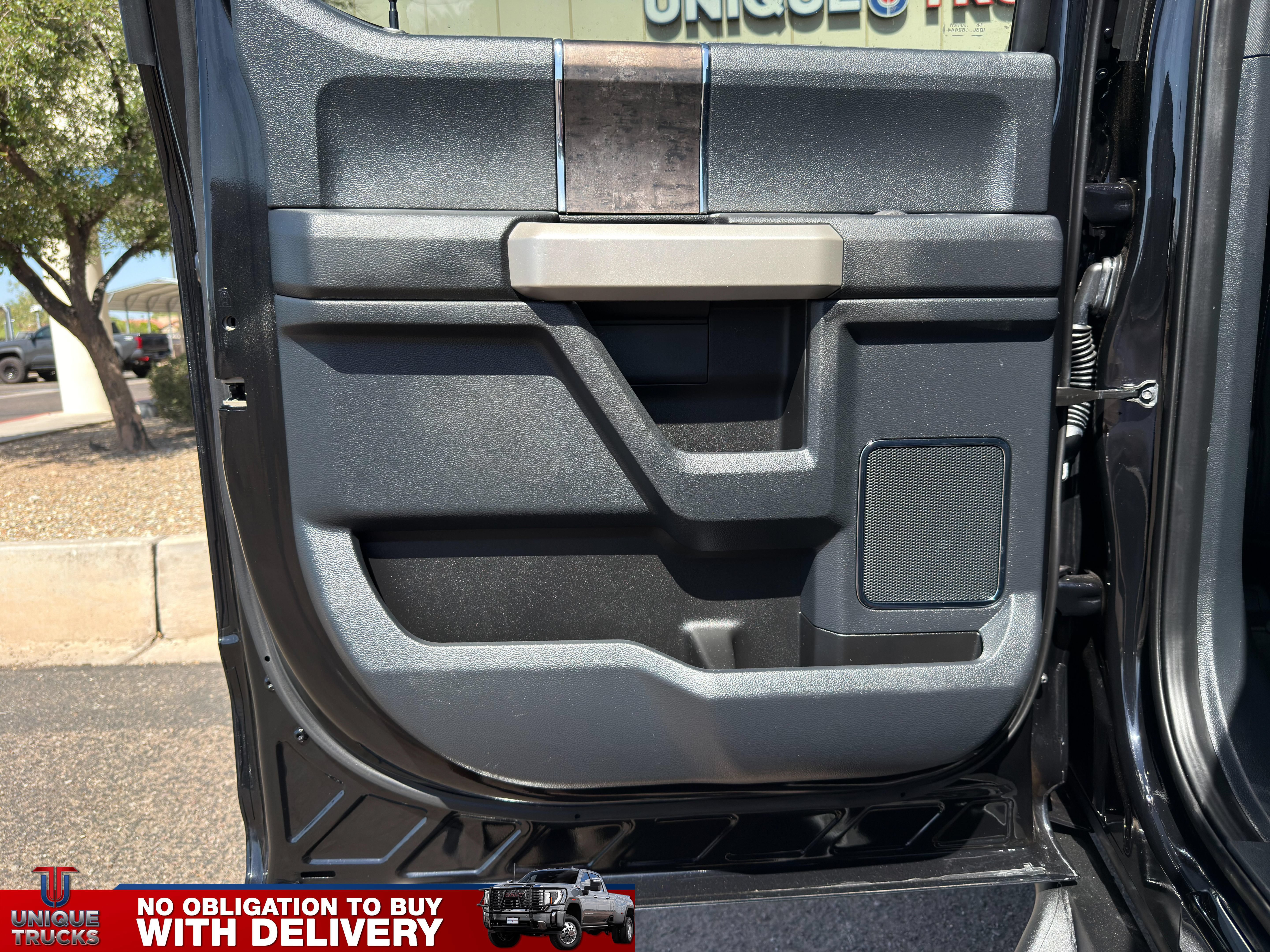 Used 2022 Ford F250 Lariat w/ Black Appearance Package AWD/4WD image 22