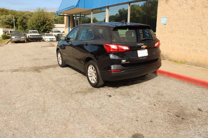 Used 2020 Chevrolet Equinox LS FWD image 4