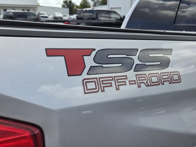 Used 2017 Toyota Tundra SR5 w/ SR5 Upgrade Package RWD image 8