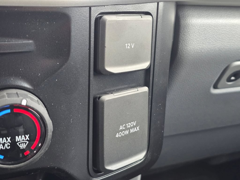 New 2026 Ford F250 XLT w/ XLT Premium Package AWD/4WD image 23