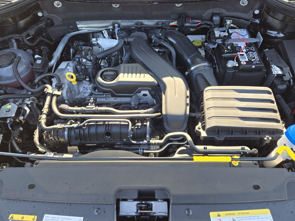 New 2026 Volkswagen Taos SE image 23