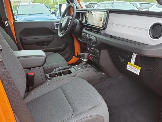 New 2026 Jeep Gladiator Sport AWD/4WD image 22